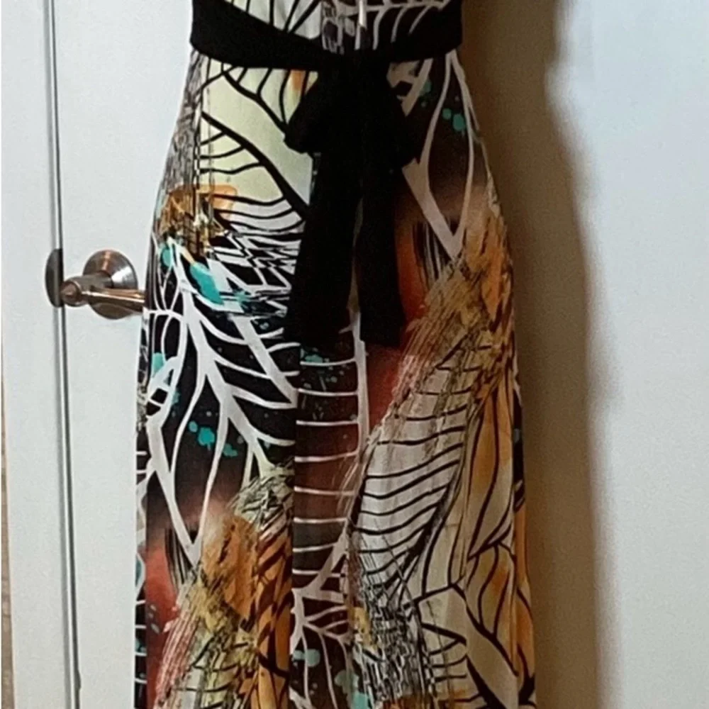 MAXI MULTICOLOR BOHO SUMMER HALTER DRESS BUILT IN BRA by BODY CENTRAL SIZE MED - Picture 6 of 9